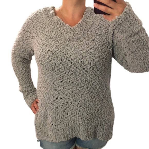 Zenana Premium (M) Cozy Comfy Textured Popcorn Knit Light Weight V-Neck Sweater - Picture 2 of 12